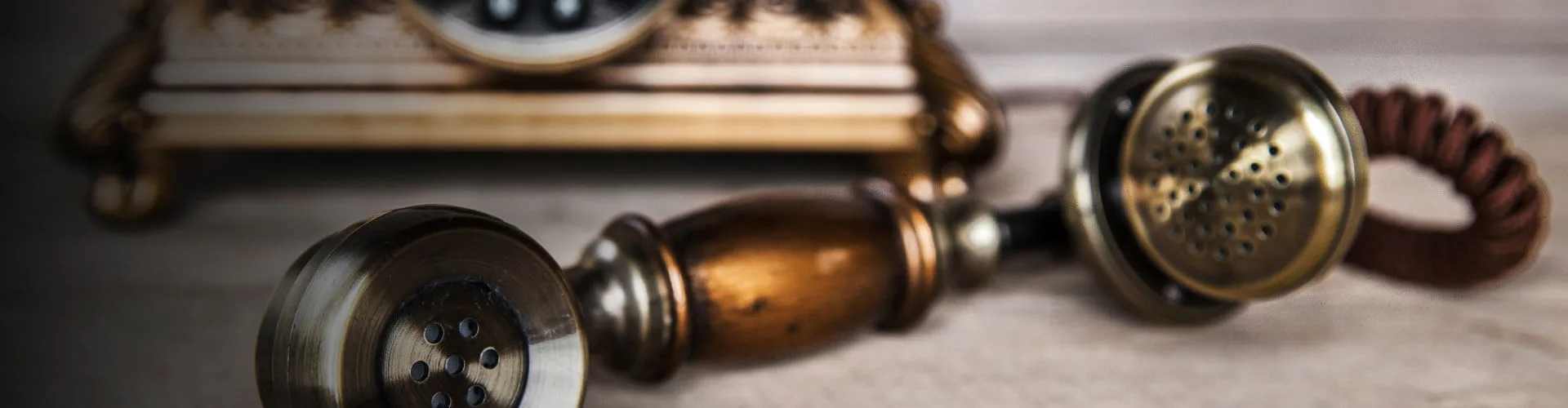 contact-page-hero-desktop