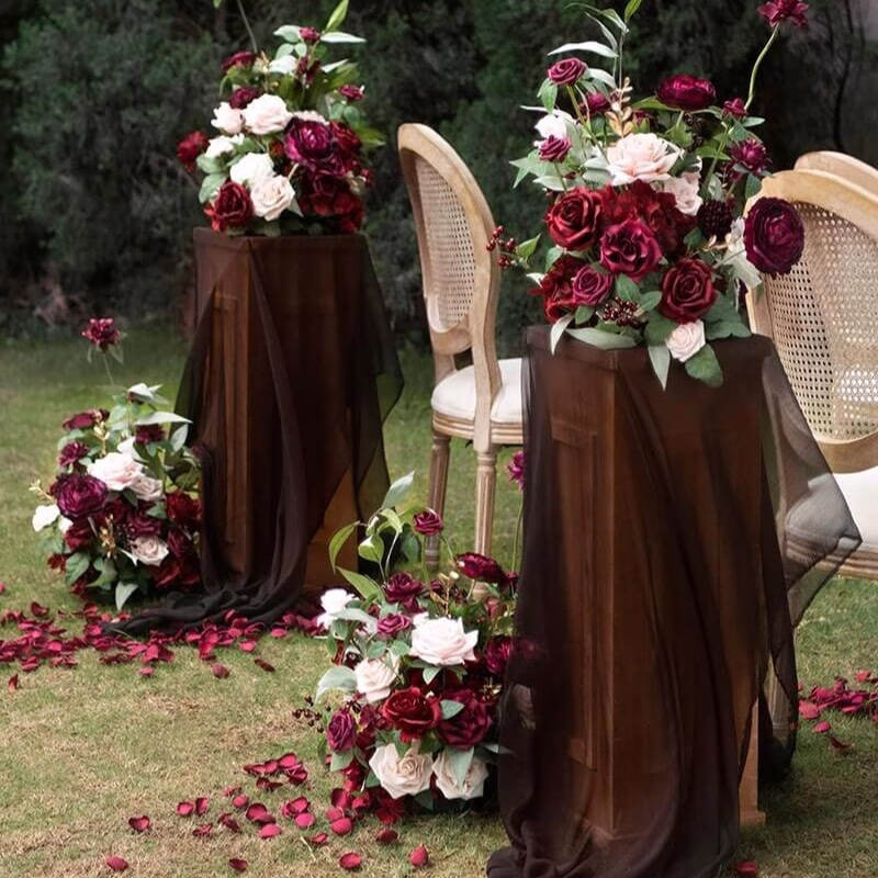 outdoor aisle entrance 3